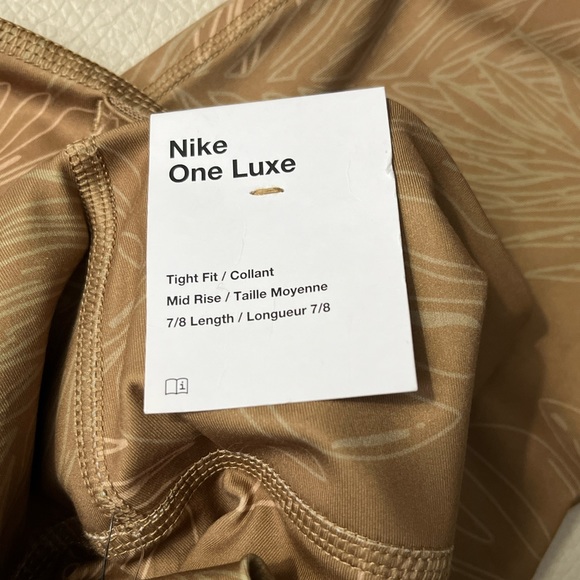 NWT - Nike One Luxe Mid Rise 7/8 Length Women’s Leggings - Size XL - Picture 9 of 11